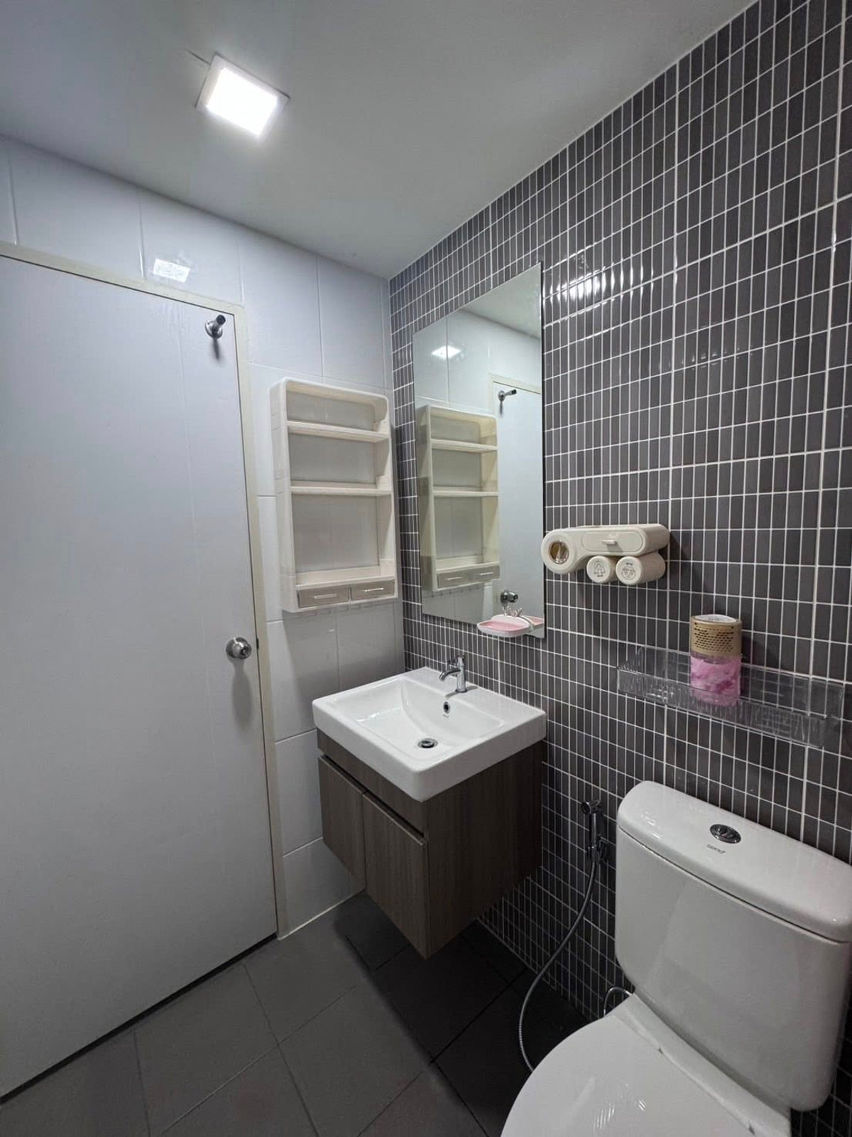 ให้เช่าคอนโดปทุมธานี รังสิต ธรรมศาสตร์ : ⭐️ให้เช่า Kave Condo 2ห้องนอน  ⭐️ ใกล้ ม.กรุงเทพที่สุด เดินไปเรียนได้เลย👍 ราคาดีมาก📞โทรหาพี่แคทเลย 091-7503016