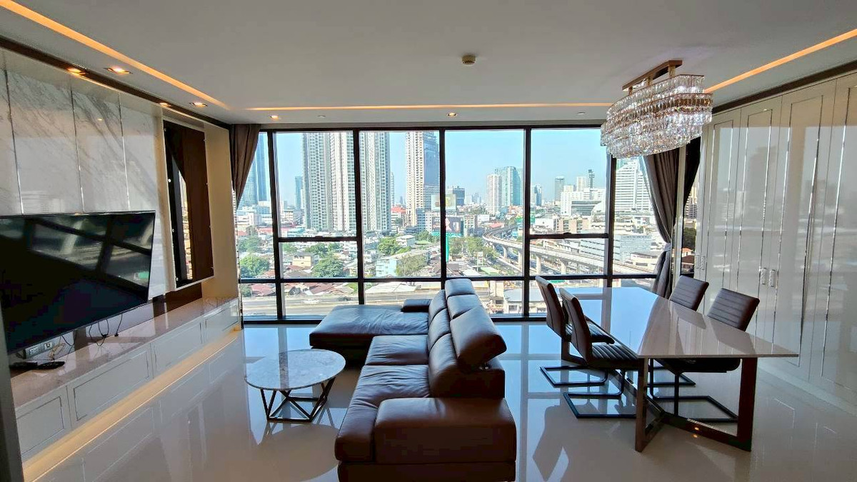 For RentCondoSathorn, Narathiwat : ✨🏙️ Ultra Luxury Condo for rent, The Bangkok Sathorn - next to BTS Surasak | Private Lift, high-end condo in Prime location 🚆 next to BTS Surasak + expressway, only 100 meters, convenient living in the heart of Sathorn, suitable for both residences and hi