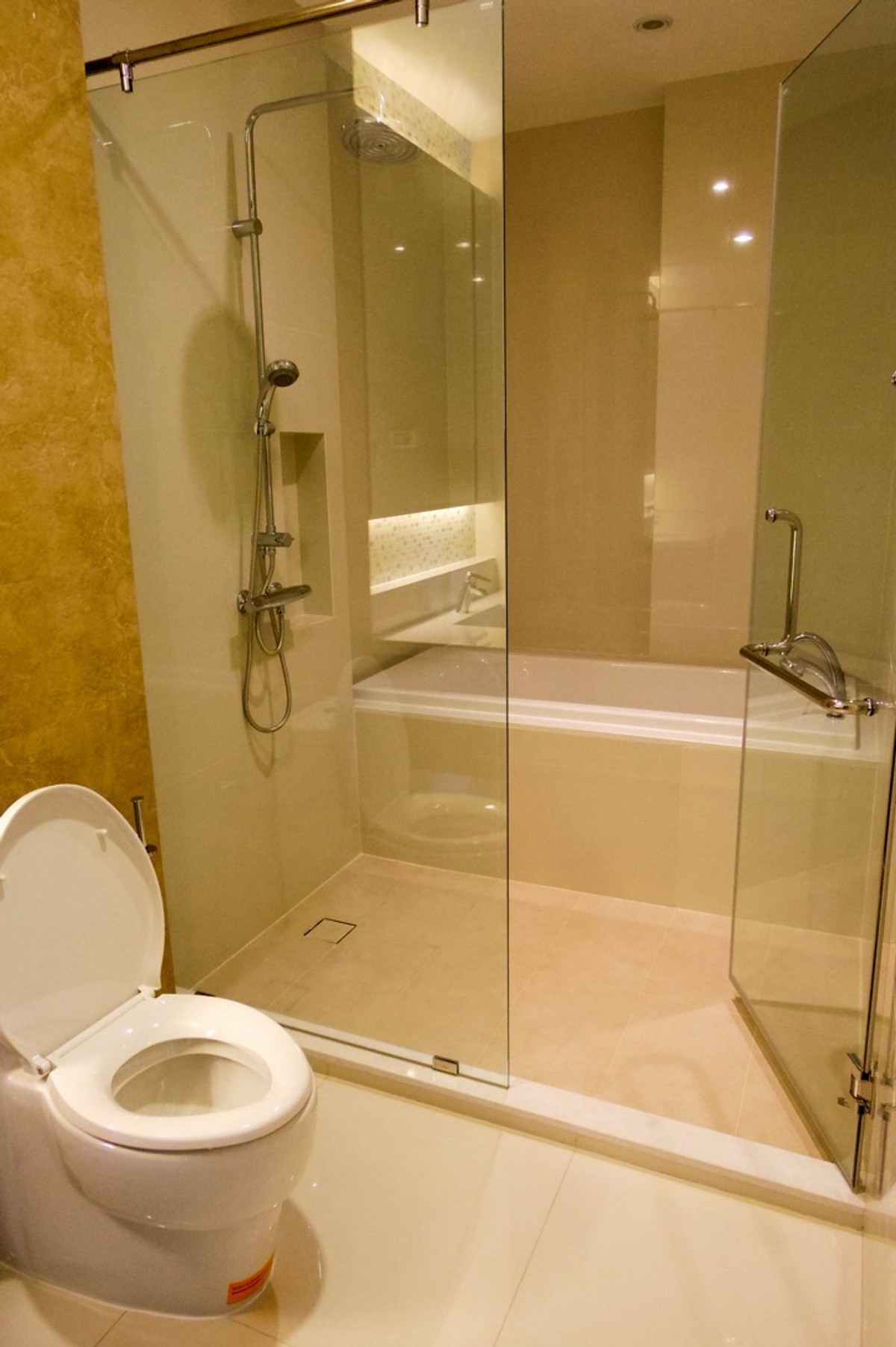 For RentCondoSukhumvit, Asoke, Thonglor : 🔥 Bright 24 for Rent, 2 beds 90 sq.m. High Floor