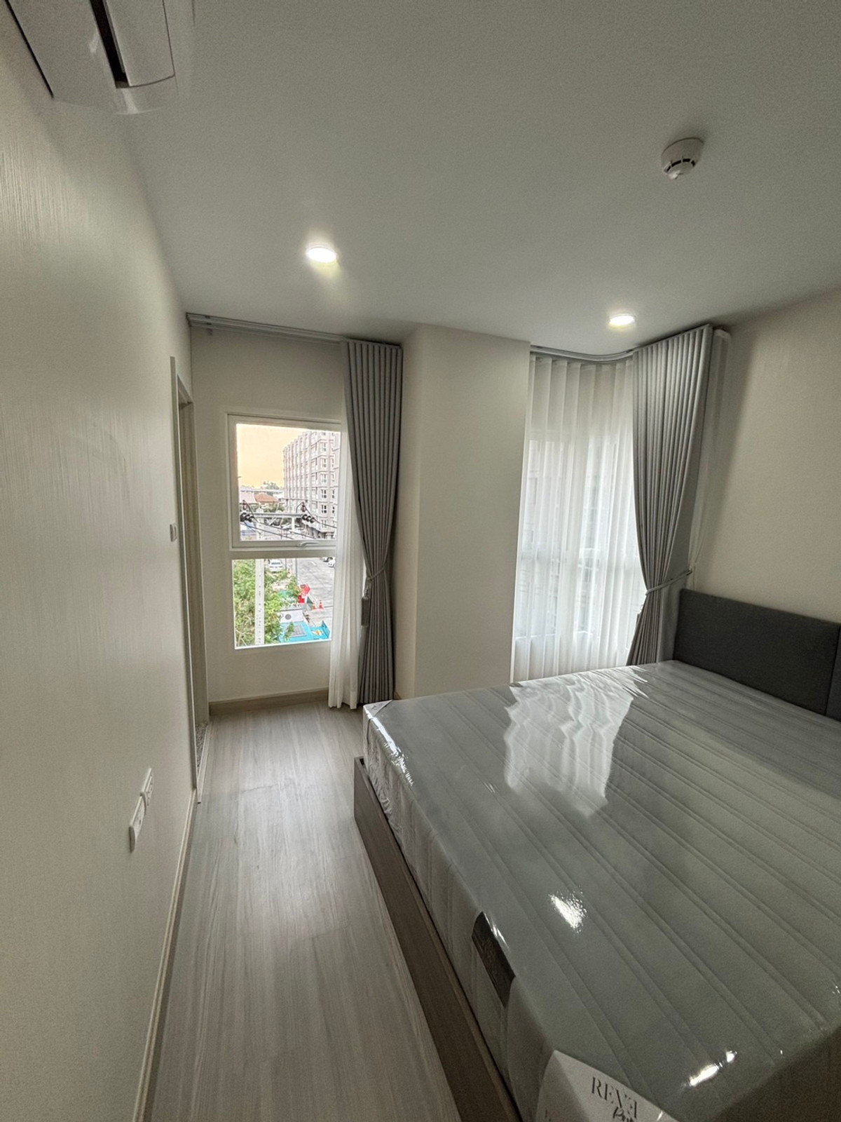 ให้เช่าคอนโดปิ่นเกล้า จรัญสนิทวงศ์ : 🔥ให้เช่าด่วน🔥Supalai City Resort Charan 91 ห้องกว้าง 2 ห้องนอน 2 ห้องน้ำ ในราคาสุดคุ้ม เฟอร์นิเจอร์ - เครื่องใช้ไฟฟ้าครบ พร้อมเข้าอยู่ ใกล้ MRT บางอ้อ❗