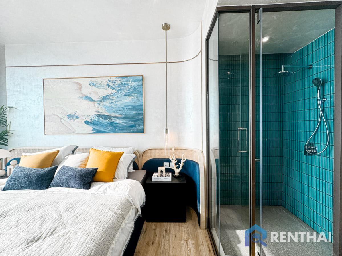 For SaleCondoPattaya, Bangsaen, Chonburi : Arom Wongamat Iconic Ultra-Luxury 2-Bedroom Corner Residence on High Floor – A Rare Find