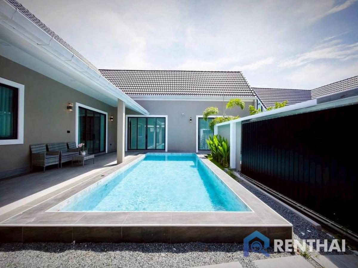 For SaleHousePattaya, Bangsaen, Chonburi : Charming Nordic Style Pool Villa for Sale in Pattaya