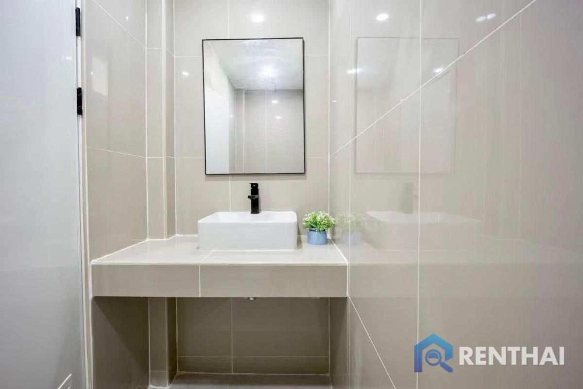 For SaleTownhomePattaya, Bangsaen, Chonburi : Twinhouse for sale city side