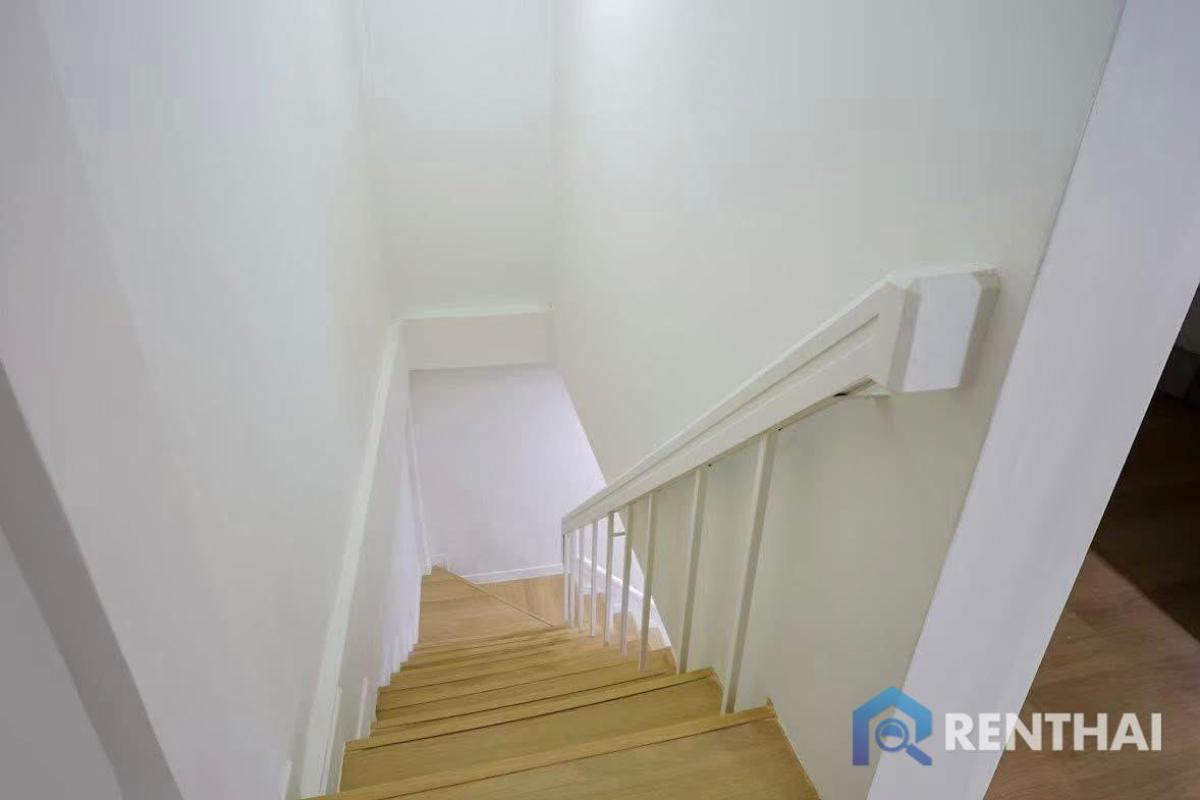 For SaleTownhomePattaya, Bangsaen, Chonburi : Twinhouse for sale city side