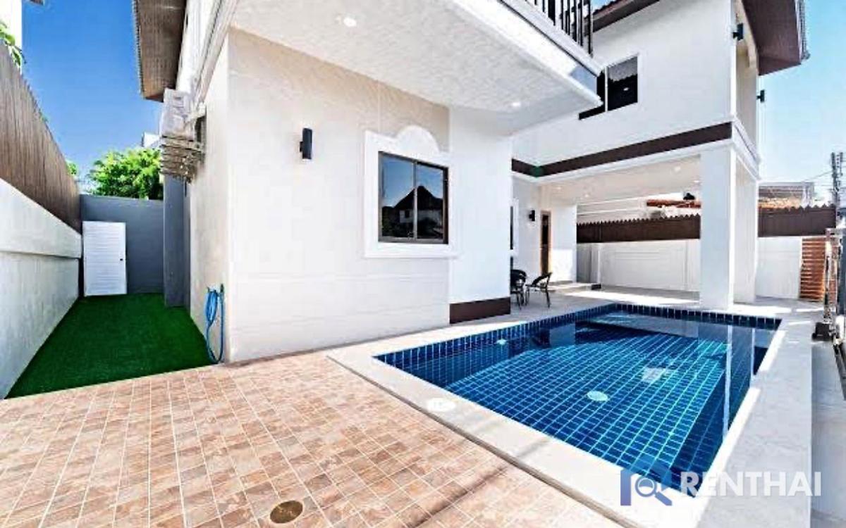 For SaleHousePattaya, Bangsaen, Chonburi : Fully Renovated 2-Storey Villa for Sale in the Heart of the City