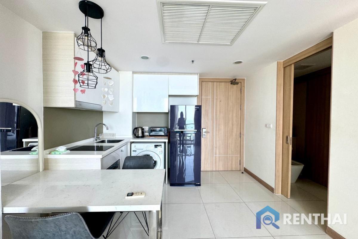 ขายคอนโดพัทยา บางแสน ชลบุรี สัตหีบ : ขายคอนโดเดอะริเวียร่า วงศ์อมาตย์ 1 ห้องนอน 35 ตร.ม. วิวทะเลตรงๆ ห้องชื่อต่างชาติราคาดีๆ