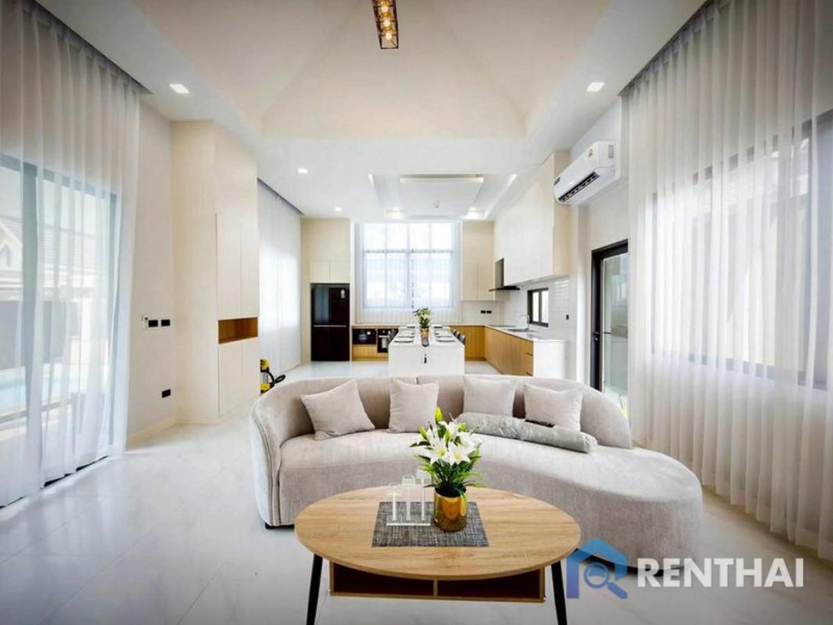 For SaleHousePattaya, Bangsaen, Chonburi : Charming Nordic Style Pool Villa for Sale in Pattaya