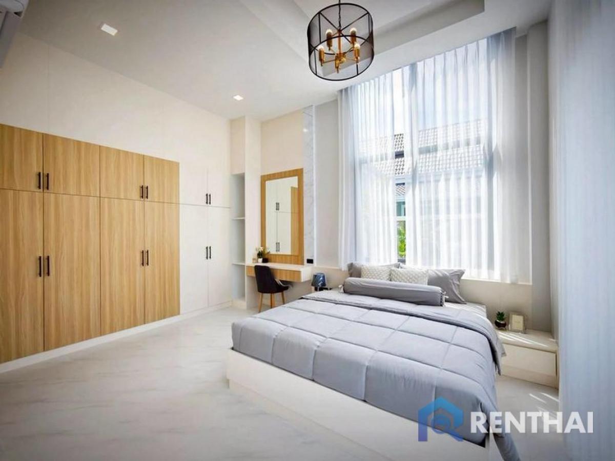 For SaleHousePattaya, Bangsaen, Chonburi : Charming Nordic Style Pool Villa for Sale in Pattaya