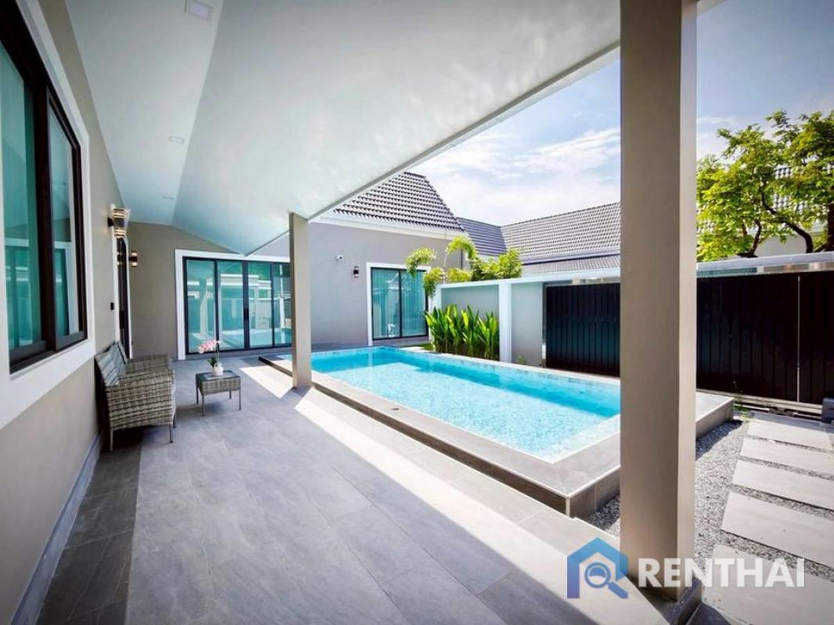 For SaleHousePattaya, Bangsaen, Chonburi : Charming Nordic Style Pool Villa for Sale in Pattaya