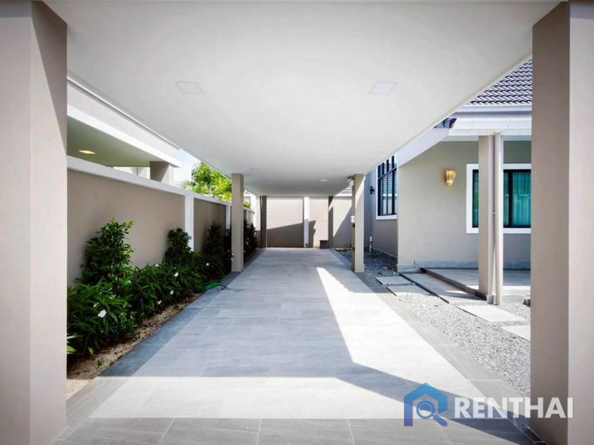 For SaleHousePattaya, Bangsaen, Chonburi : Charming Nordic Style Pool Villa for Sale in Pattaya