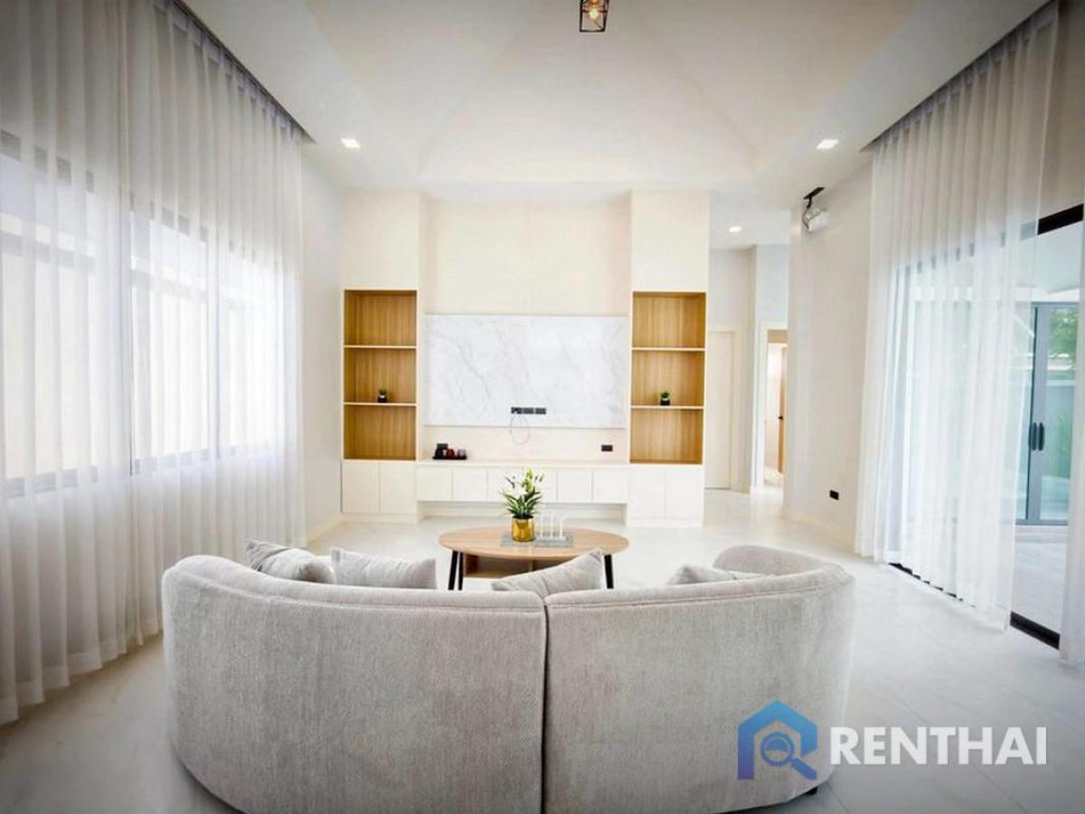 For SaleHousePattaya, Bangsaen, Chonburi : Charming Nordic Style Pool Villa for Sale in Pattaya