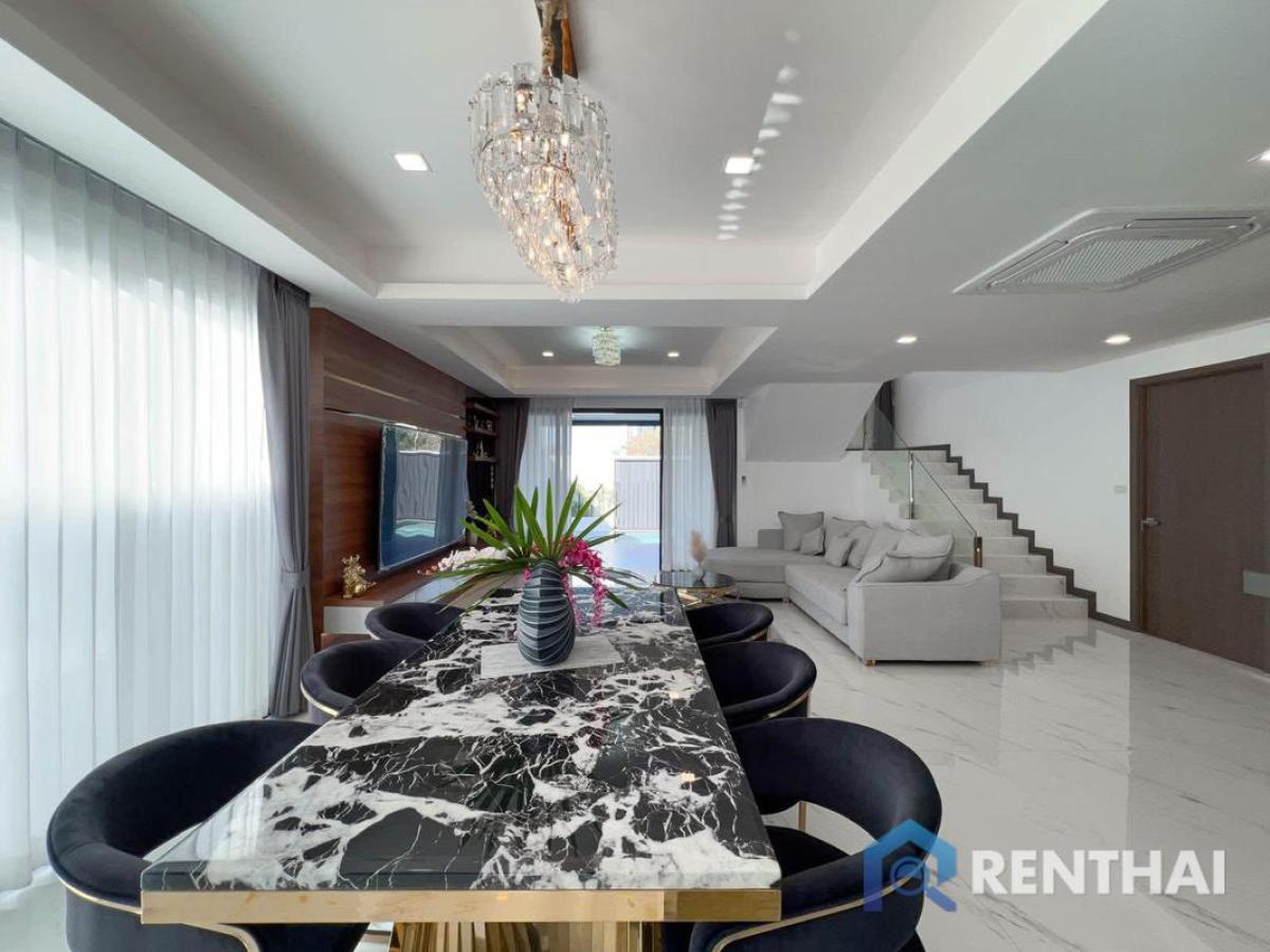 For SaleHousePattaya, Bangsaen, Chonburi : Modern 2 Storey Pool Villa close to Jomtien Beach