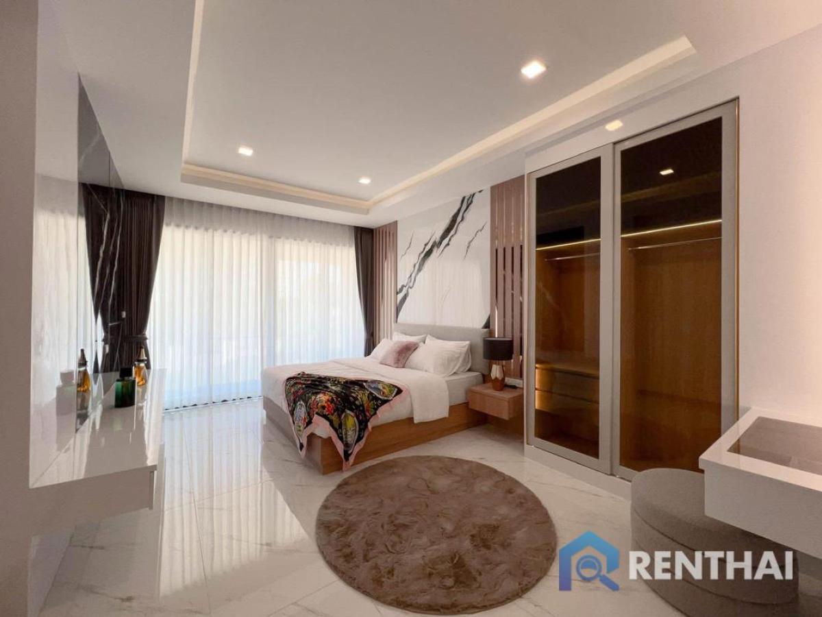 For SaleHousePattaya, Bangsaen, Chonburi : Modern 2 Storey Pool Villa close to Jomtien Beach