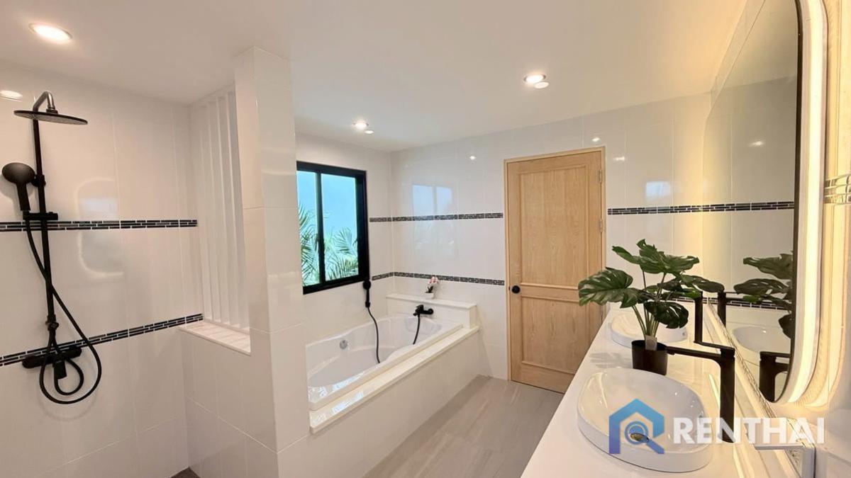 For SaleHousePattaya, Bangsaen, Chonburi : For sale house 3 bedrooms at Nibbana Shade