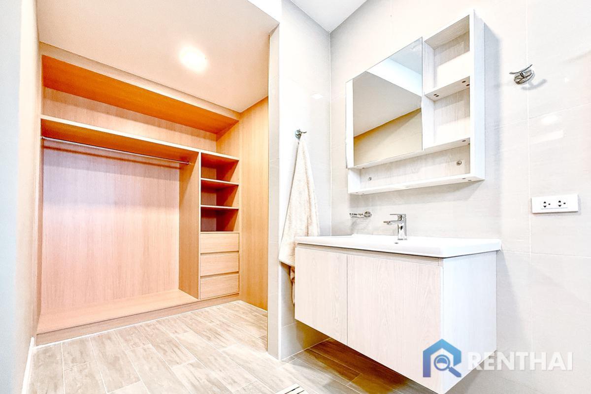 ขายบ้านพัทยา บางแสน ชลบุรี สัตหีบ : บ้านเดี่ยวรีโนเวทใหม่ ตกแต่งสวยงาม สไตล์โมเดิร์น พร้อมอยู่