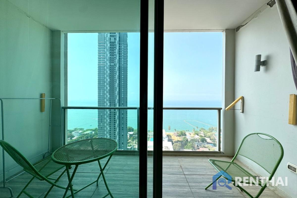 ขายคอนโดพัทยา บางแสน ชลบุรี สัตหีบ : ขายห้องวิวทะเลสวยๆ ตำแหน่งหายาก ราคาดีๆ The Riviera Wongamat สตูดิโอ ขนาด 31 ตร.ม. ชื่อต่างชาติ