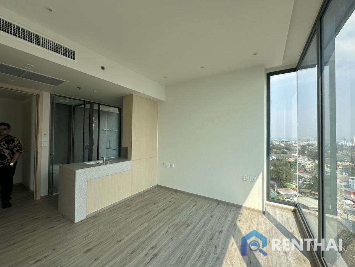 ขายคอนโดพัทยา บางแสน ชลบุรี สัตหีบ : Arom Wongamat คอนโดระดับ Ultra-Luxury 2 ห้องนอน ห้องมุม ชั้นสูง หายาก น่าครอบครอง