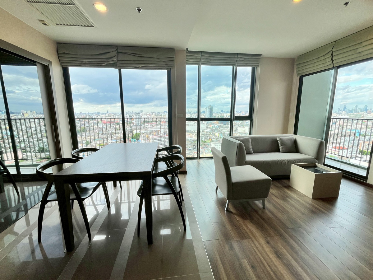 ขายคอนโดวงเวียนใหญ่ เจริญนคร : ทีล สาทร – ตากสิน - 2 Bedroom for Sale (ขาย) / HBH-ST-21