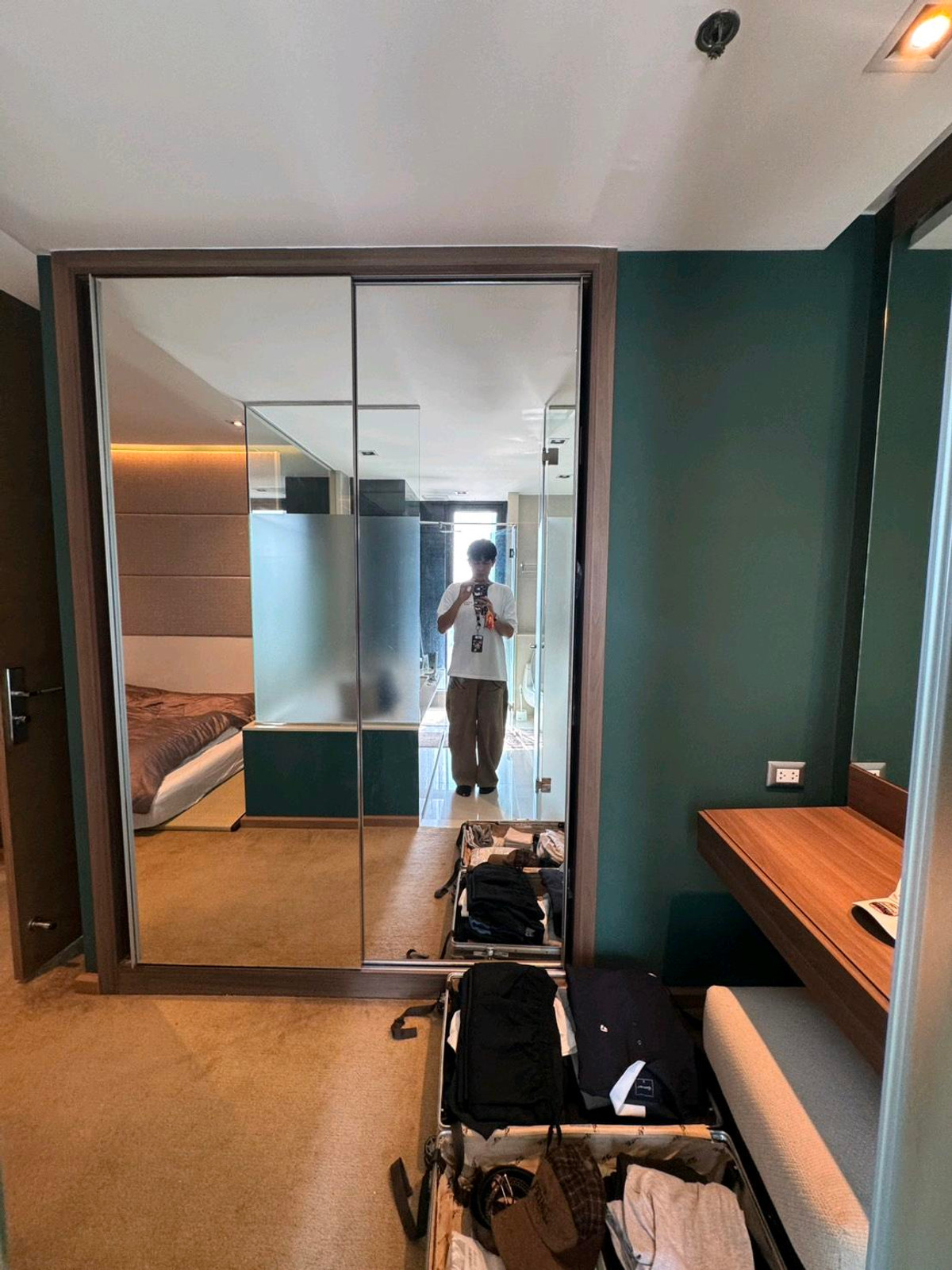 ขายคอนโดสาทร นราธิวาส : ✨ The Address Sathorn - ที่สุดของคอนโดหรูใจกลางซอยสาทร 12 | 2BR 76 ตร.ม. ราคาพิเศษ 13.5 ล้าน ครบจบทั้งการอยู่อาศัยและศักดิ์ศรี