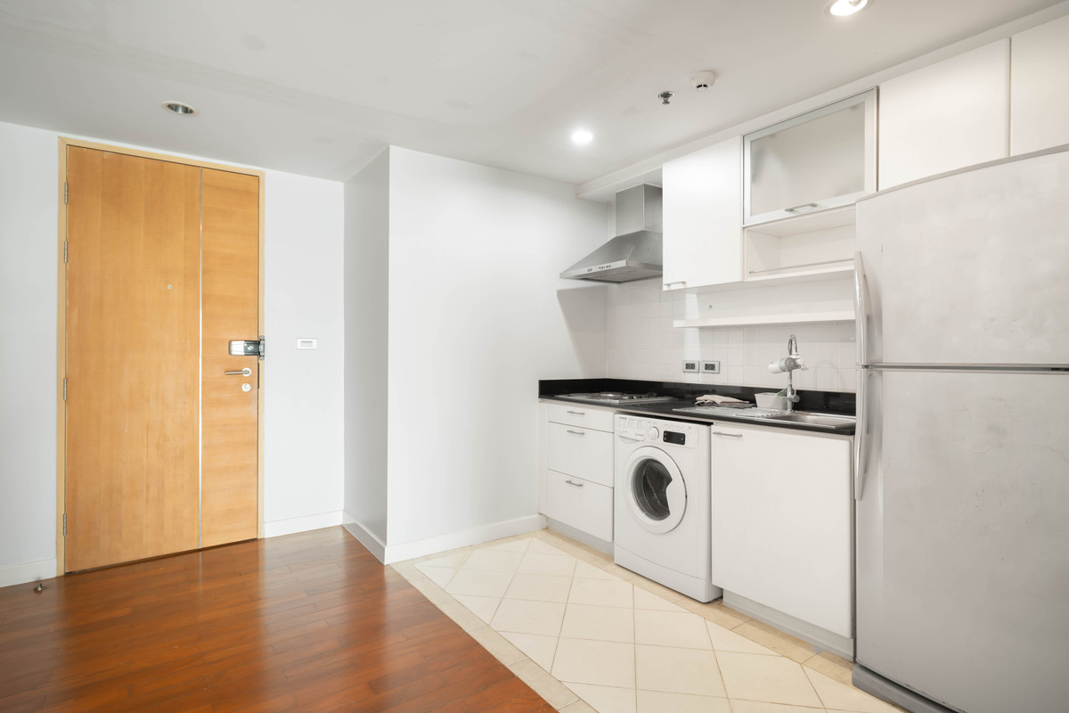 ขายคอนโดสีลม ศาลาแดง บางรัก : บ้าน สิริ สีลม - 2 Bedroom for Sale (ขาย) / HBH-ST-1