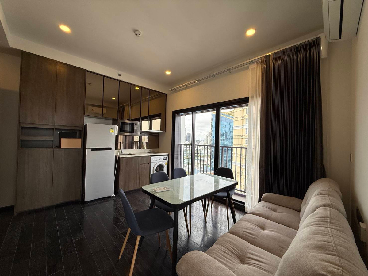 For RentCondoSukhumvit, Asoke, Thonglor : Condo for rent, Park Origin Thonglor, fully furnished, ready to move in, 1.4 km from BTS Thonglor station and close to 3 expressways!!