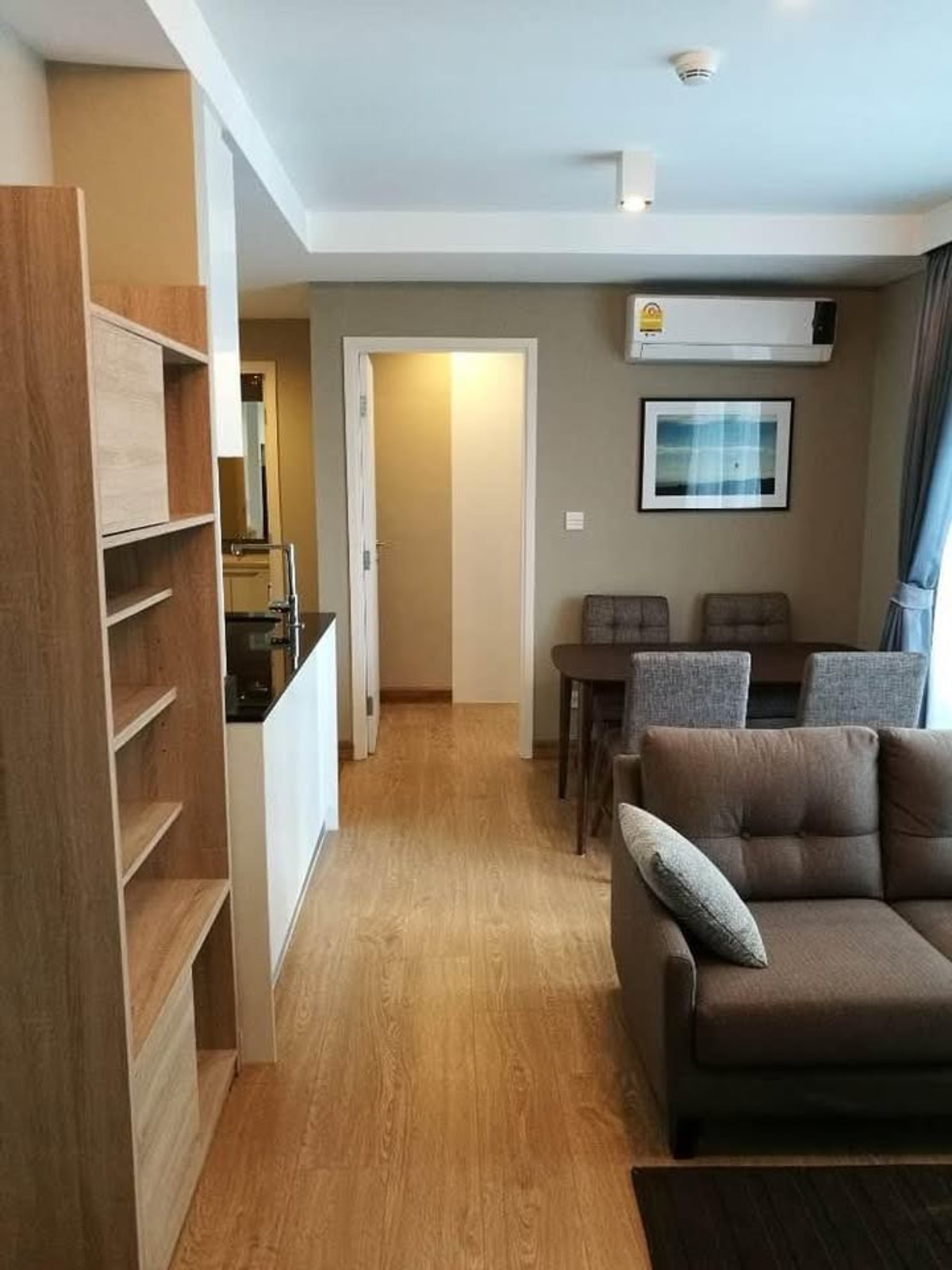 ให้เช่าคอนโดราชเทวี พญาไท : Maestro 12 45 sq.m. Please add LINE ID @806qphgn o8415o5483