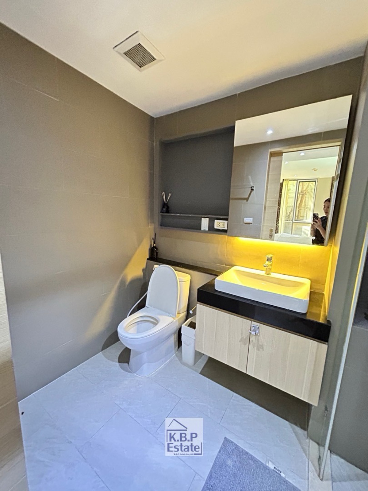 For RentCondoSilom, Saladaeng, Bangrak : For Rent Klass Silom Condo (Silom Soi3)2Beds 2Baths  Area 66 Sqm. Fully Furniture Ready to Move