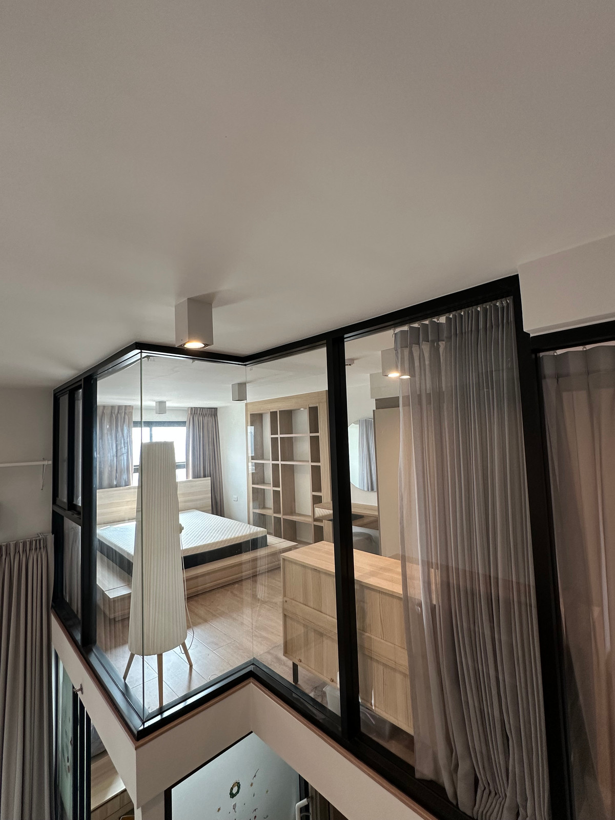 CondoRama9, Petchburi, RCA : Condo in Rama 9, Asoke, Ratchada area, Duplex 2 bedrooms, 1 bathroom, 1 kitchen, 1 living room.