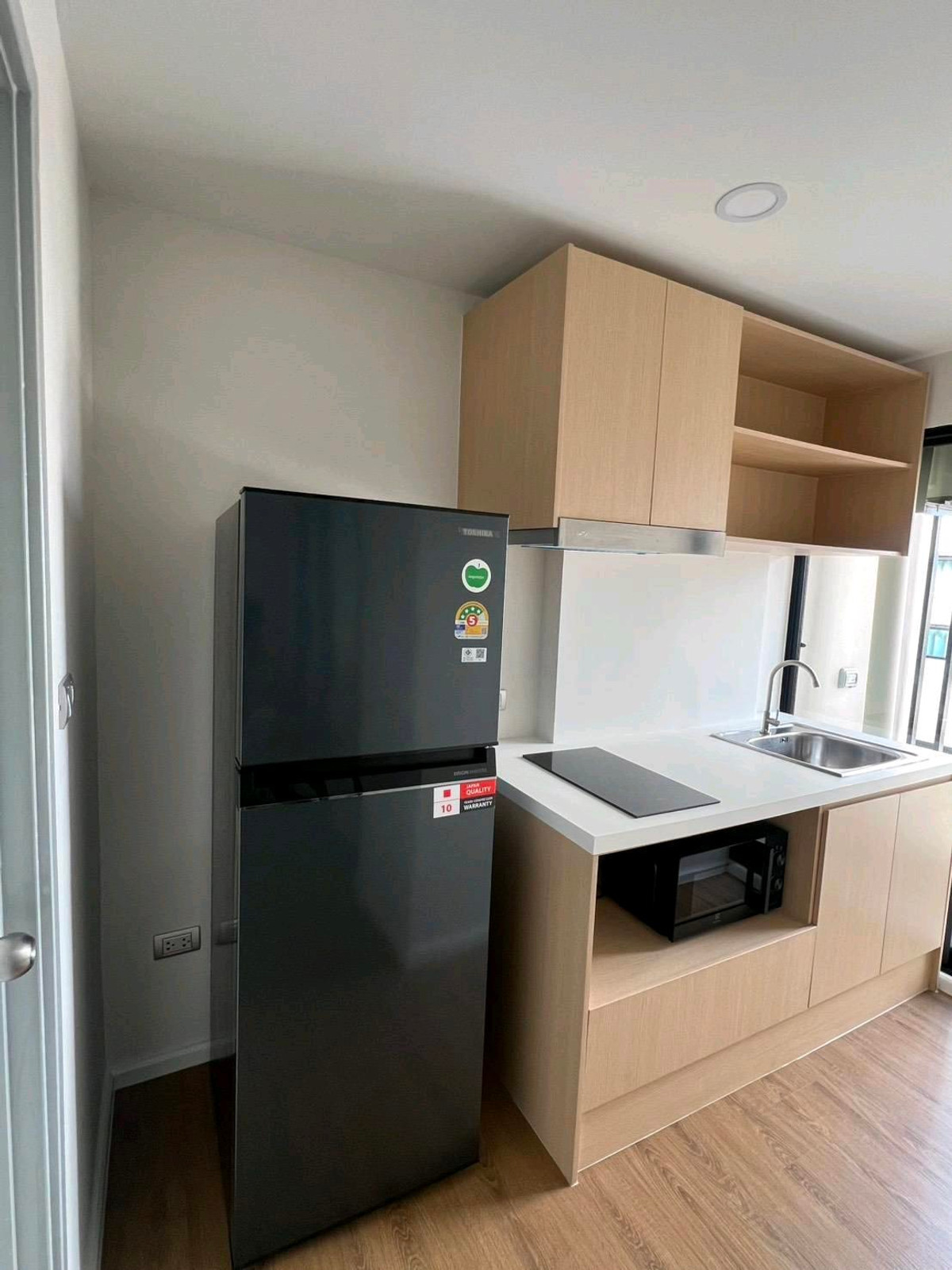 ให้เช่าคอนโดสมุทรปราการ สำโรง : ✨ ห้องใหม่ พร้อมอยู่ ใกล้ BTS 2 สาย แบริ่ง–สำโรง ✨