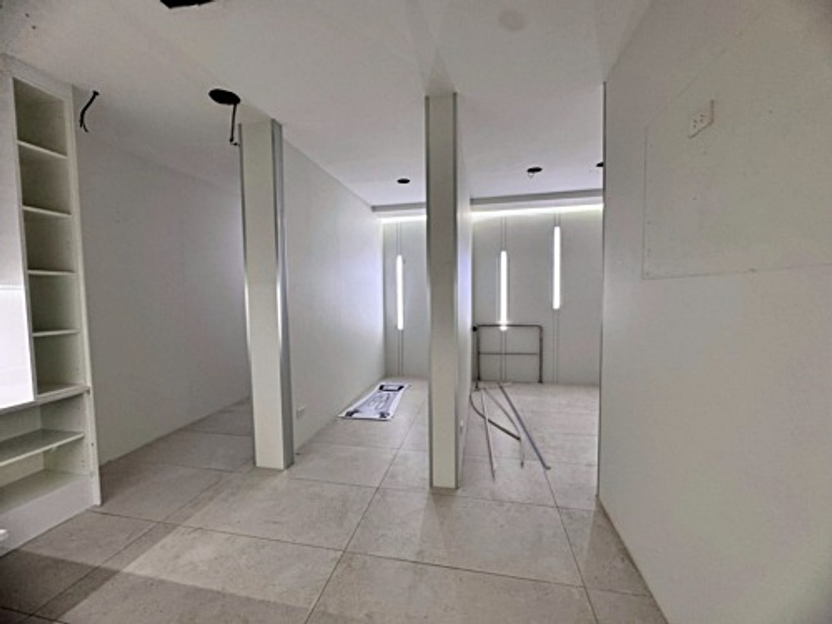 For RentOfficeSukhumvit, Asoke, Thonglor : Office space for rent, Soi Sukhumvit 55 (Thonglor 13), good location near business areas (N.1974)