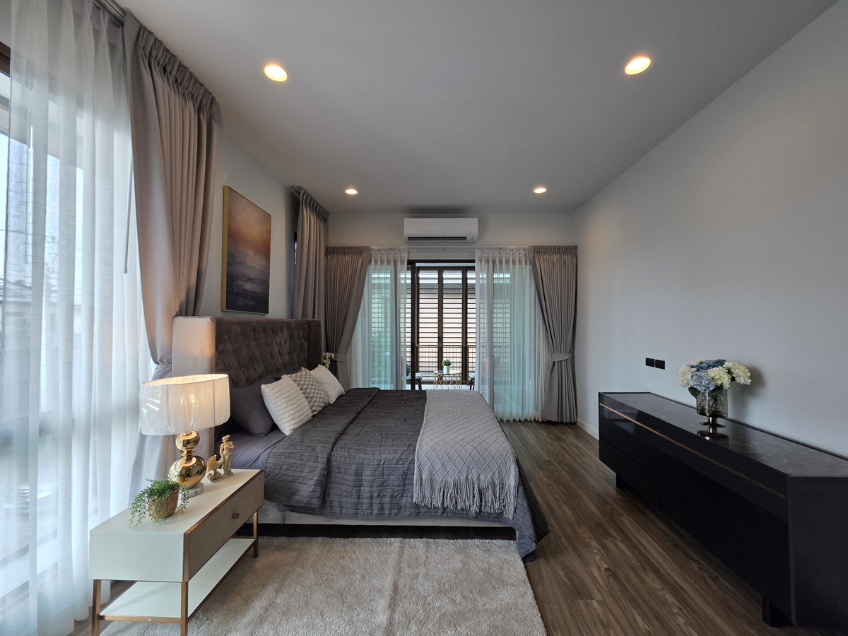 For RentHousePattanakan, Srinakarin : Detached house for rent at Burasiri Krungthep Kreetha near Brighton College