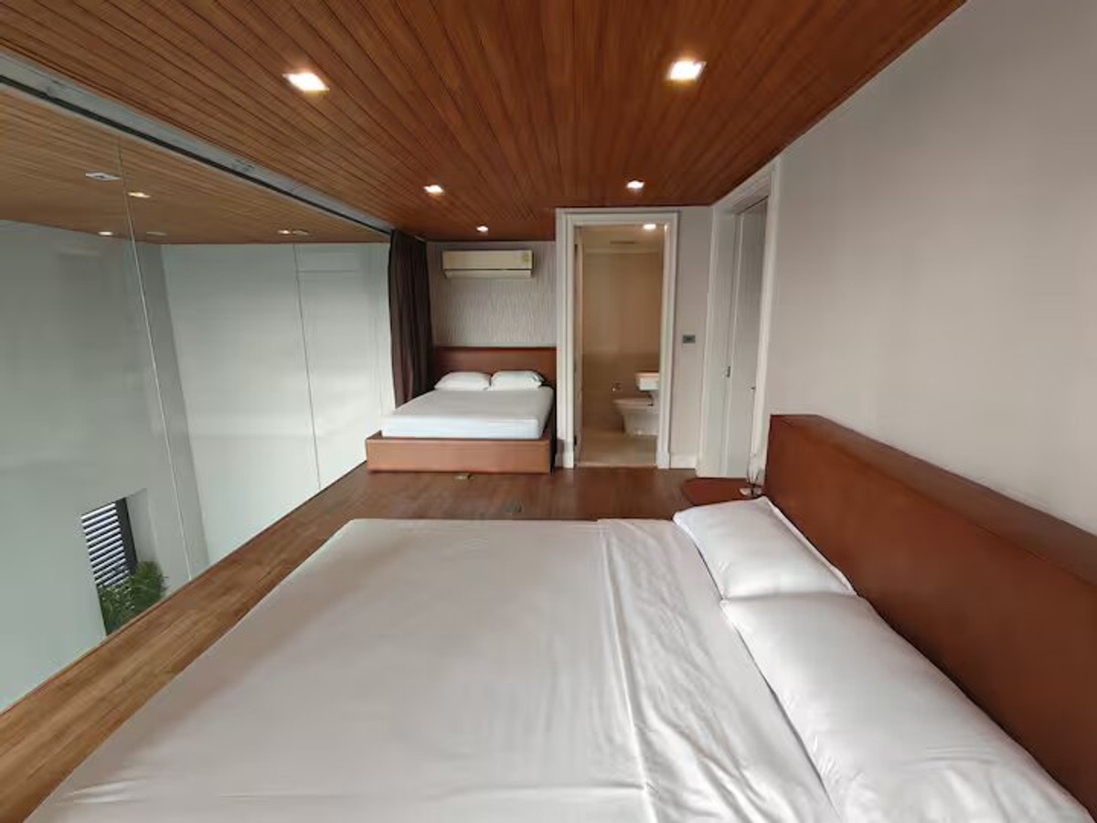 ให้เช่าทาวน์โฮมสุขุมวิท อโศก ทองหล่อ : ✨ให้เช่าบ้านหรู8ชั้นขนาดใหญ่เลี้ยงสัตว์ได้ย่านพร้อมพงษ์ 4ห้องนอน 680ตรม. เฟอร์นิเจอร์ครบ พร้อมสระว่ายน้ำและลิฟท์ส่วนตัว ใกล้BTS พร้อมพงษ์