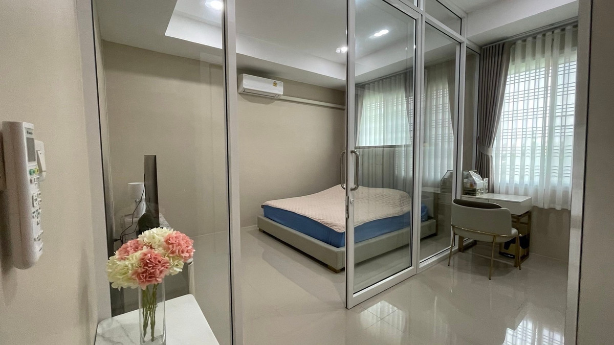 บ้านนวมินทร์ รามอินทรา : บ้านหรูพร้อมเรือนรับรองและสระว่ายน้ำส่วนตัว บนที่ดินขนาด 1 ไร่ ทำเลออเงิน รามอินทรา ใกล้ทางด่วน