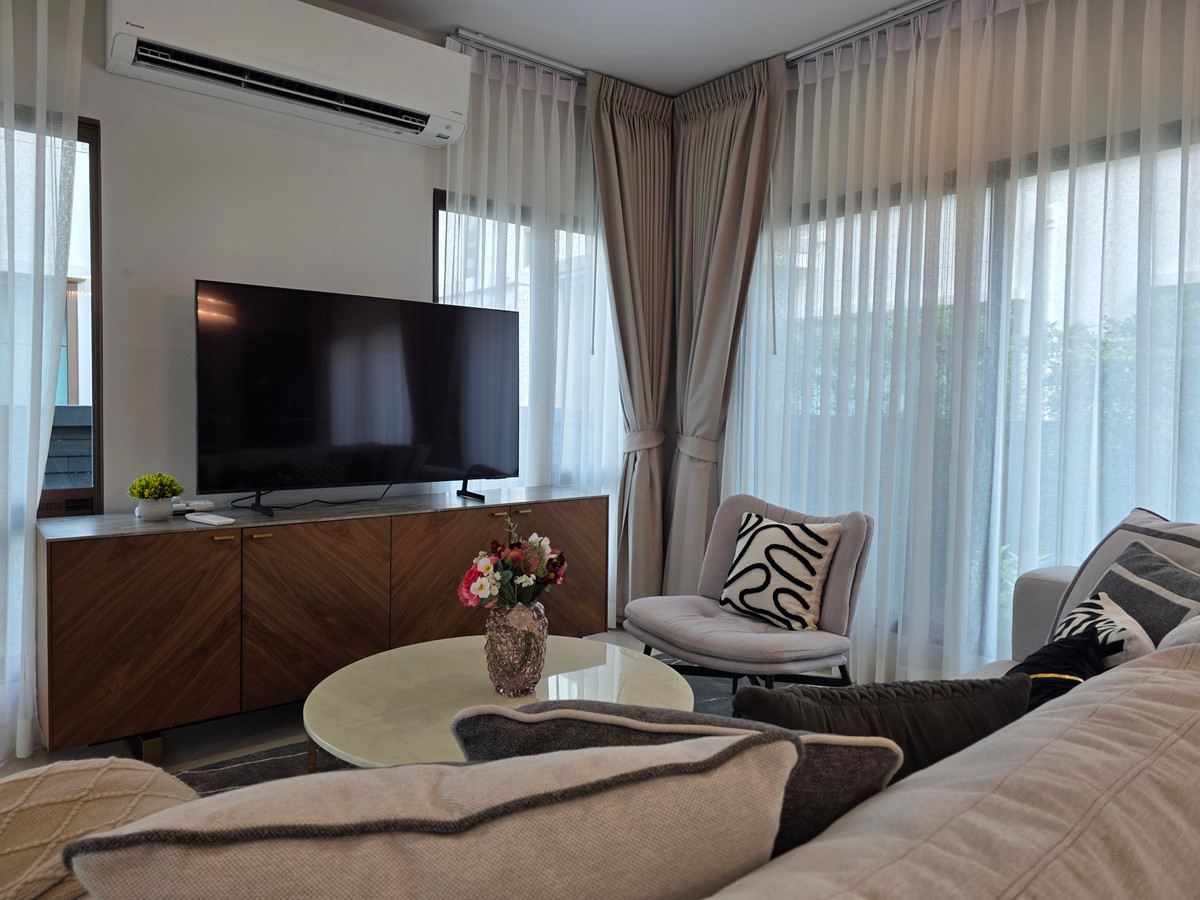 For RentHousePattanakan, Srinakarin : Detached house for rent at Burasiri Krungthep Kreetha near Brighton College