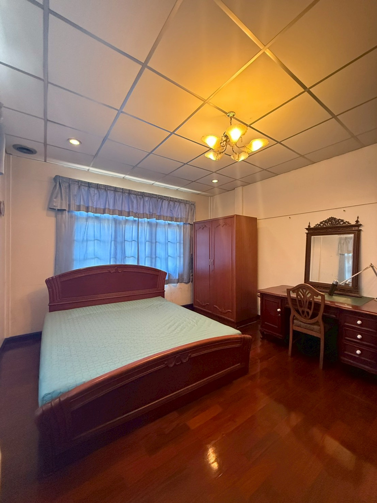 ให้เช่าบ้านพระราม 9 เพชรบุรีตัดใหม่ RCA : บ้านเดี่ยวให้เช่า ใกล้พระราม 9 - เอกมัย เดินทางง่าย ห้องนอนเยอะ พื้นที่กว้าง 150 ตร.วา. นัดชมด่วนโทร