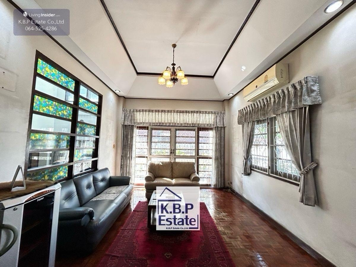 For RentTownhomeSathorn, Narathiwat : townhouse for rent(Coner House) 4Beds 4Baths 