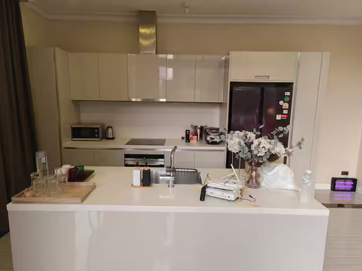 ให้เช่าทาวน์โฮมสุขุมวิท อโศก ทองหล่อ : ✨ให้เช่าบ้านหรู8ชั้นขนาดใหญ่เลี้ยงสัตว์ได้ย่านพร้อมพงษ์ 4ห้องนอน 680ตรม. เฟอร์นิเจอร์ครบ พร้อมสระว่ายน้ำและลิฟท์ส่วนตัว ใกล้BTS พร้อมพงษ์