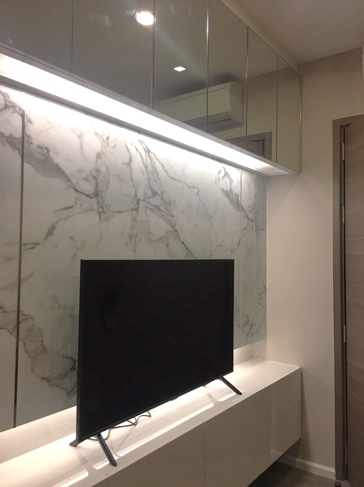 For RentCondoOnnut, Udomsuk : !! Beautiful room for rent, Condo The Room Sukhumvit 69, near BTS Phra Khanong.