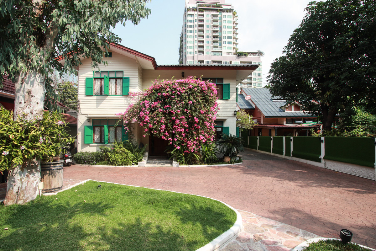 ขายบ้านวิทยุ ชิดลม หลังสวน : Sukhumvit 27 Private Residence (LSIR0499) — บ้านเดี่ยวหรู บนที่ดินกว้าง ใกล้ BTS อโศกและพร้อมพงษ์