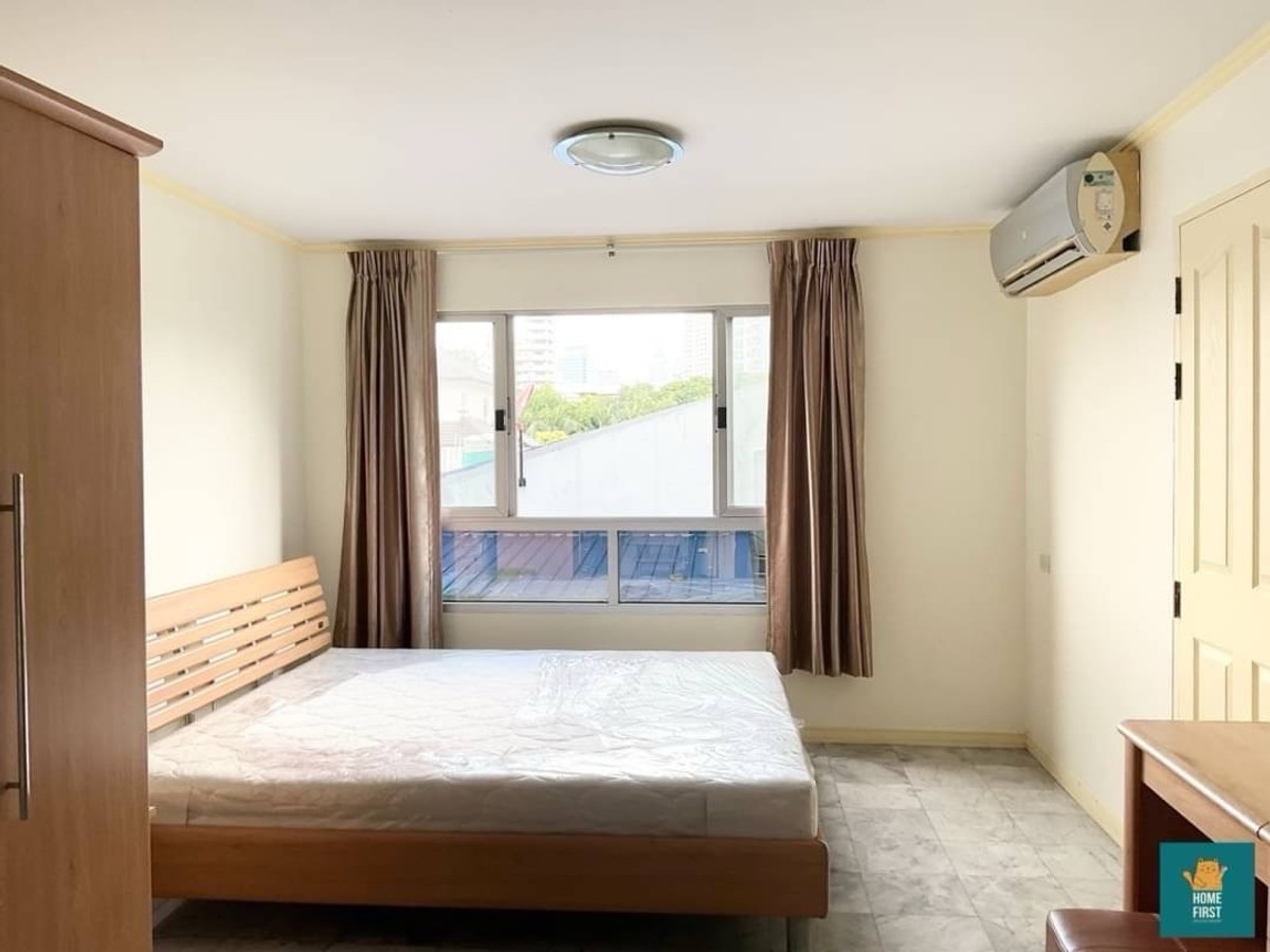 For RentCondo : ให้เช่า Lumpini Place สาทร 30 ตรม. เฟอร์ครบ 10,000 บาทฃ