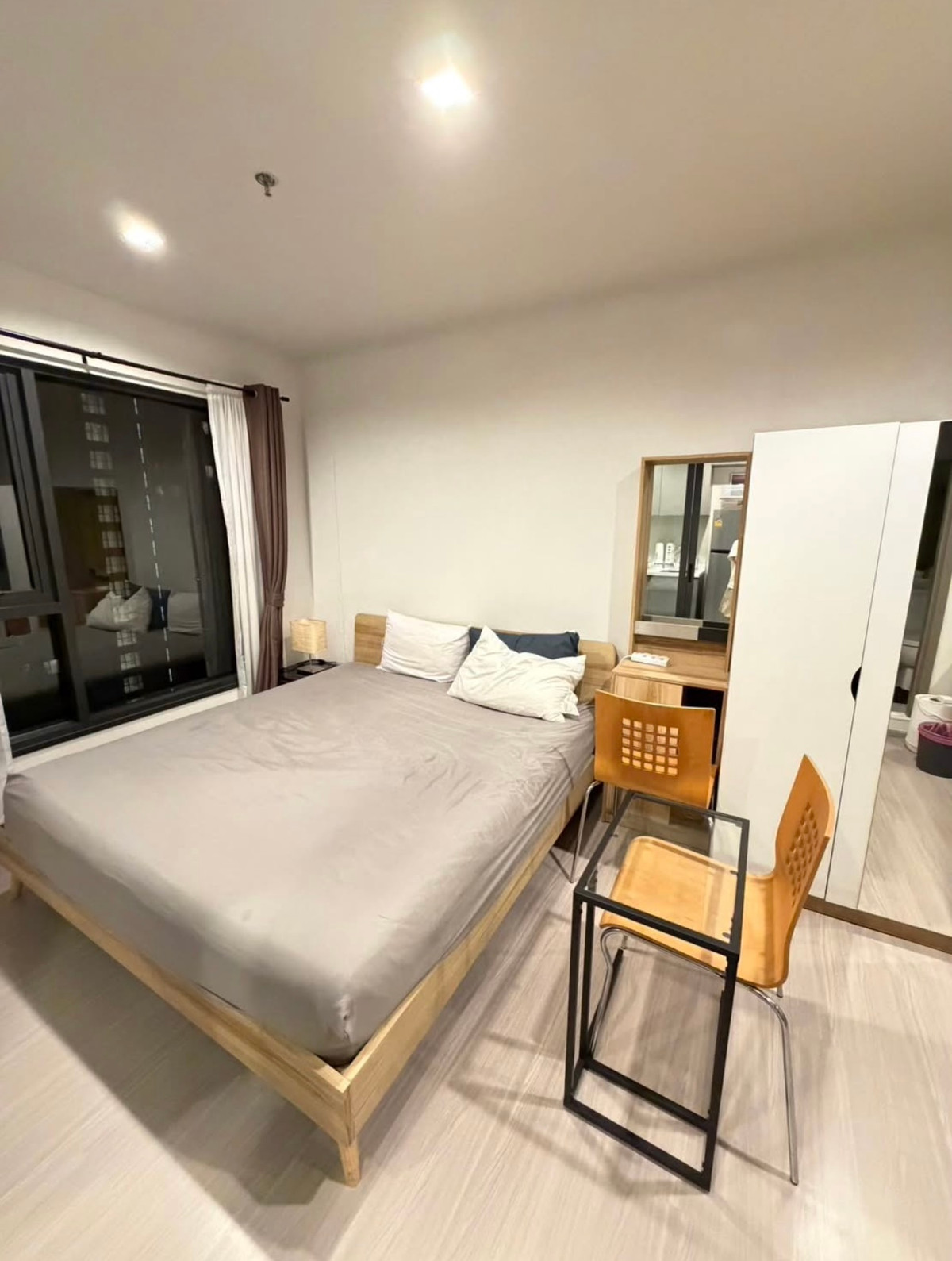 ให้เช่าคอนโดพระราม 9 เพชรบุรีตัดใหม่ RCA : ให้เช่า Life Asoke Hype ราคา 18,000 บาท [TTr260148]