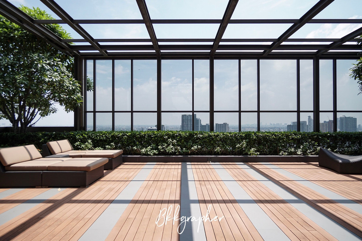 ขายคอนโดอ่อนนุช อุดมสุข : Top Floor ตัวจริงของโครงการ | The Line Sukhumvit 71 แต่งสถาปนิก ลดจาก 10.9 ล้าน เหลือ 8.5 ล้าน