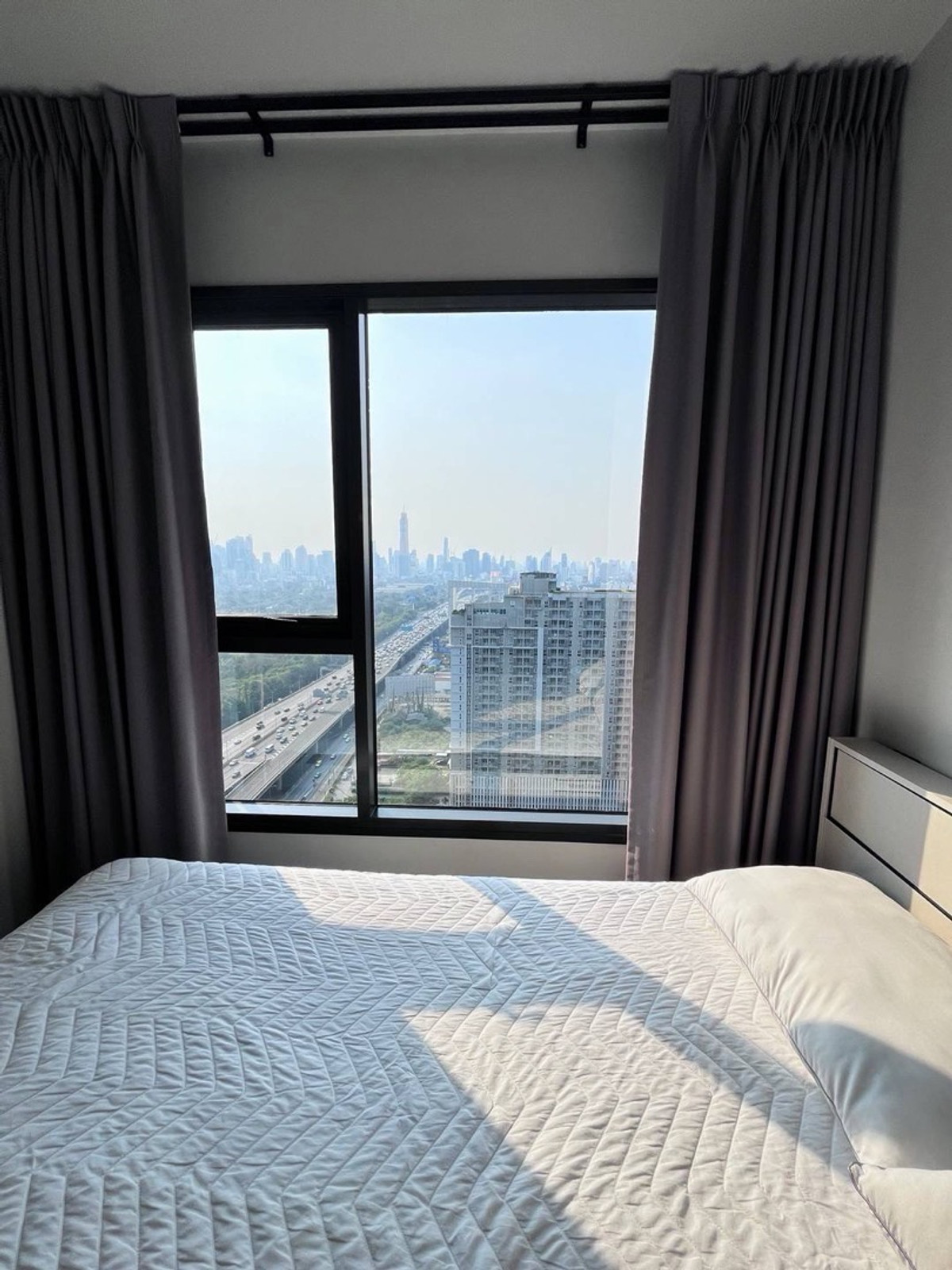 ให้เช่าคอนโดพระราม 9 เพชรบุรีตัดใหม่ RCA : 🩷พร้อมอยู่🩷ห้องสวยมากค่ะ  ไวบ์ดี วิวสวย ใจกลางอโศก-พระราม9 Life Asoke Hype ห้องกว้าง ทำเลดีมาก เดินทางสะดวก วิวไม่บล็อค ราคาดีที่สุด สนใจนัดชม จองด่วนนะคะ