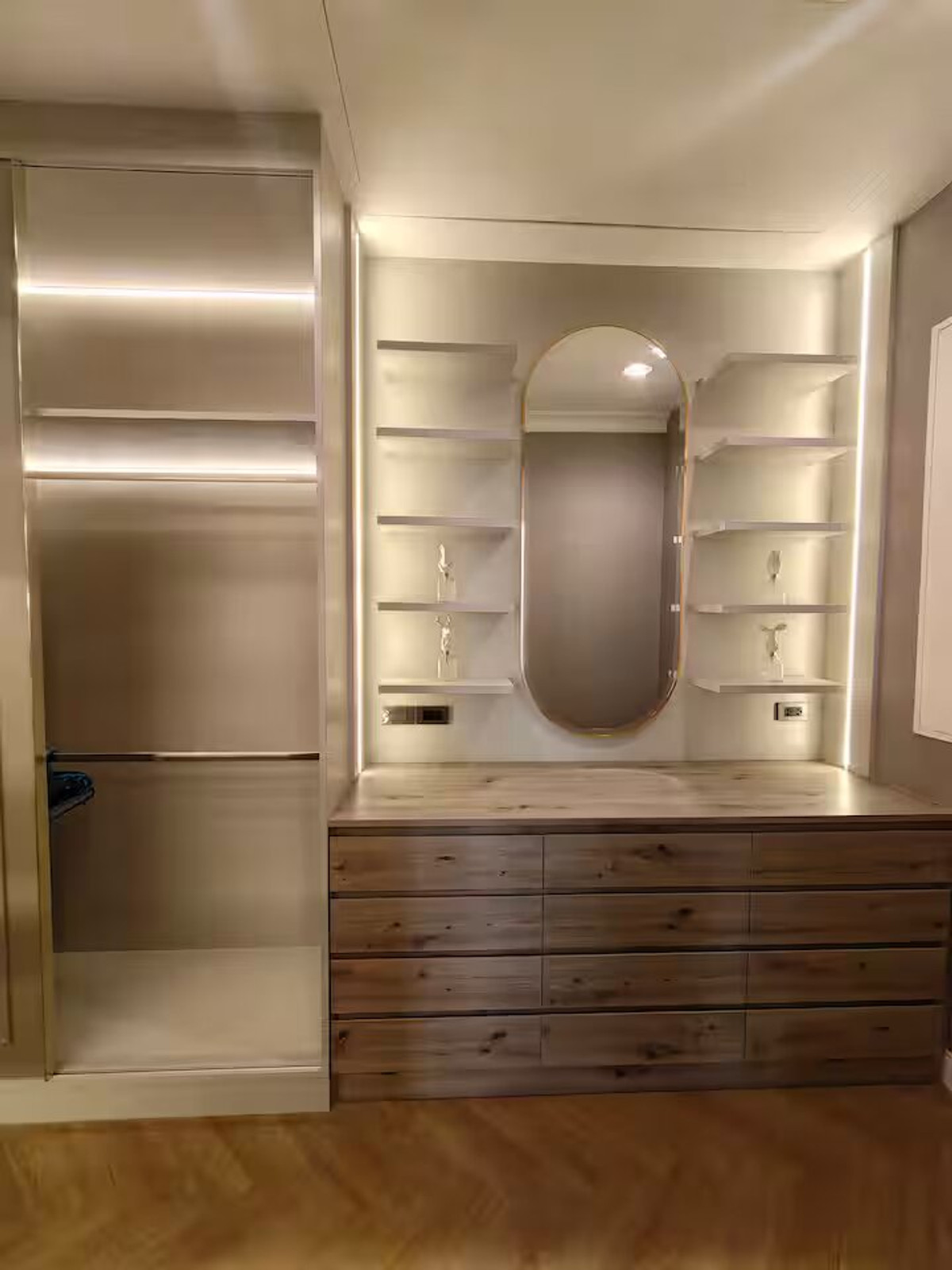 ให้เช่าทาวน์โฮมสุขุมวิท อโศก ทองหล่อ : ✨ให้เช่าบ้านหรู8ชั้นขนาดใหญ่เลี้ยงสัตว์ได้ย่านพร้อมพงษ์ 4ห้องนอน 680ตรม. เฟอร์นิเจอร์ครบ พร้อมสระว่ายน้ำและลิฟท์ส่วนตัว ใกล้BTS พร้อมพงษ์