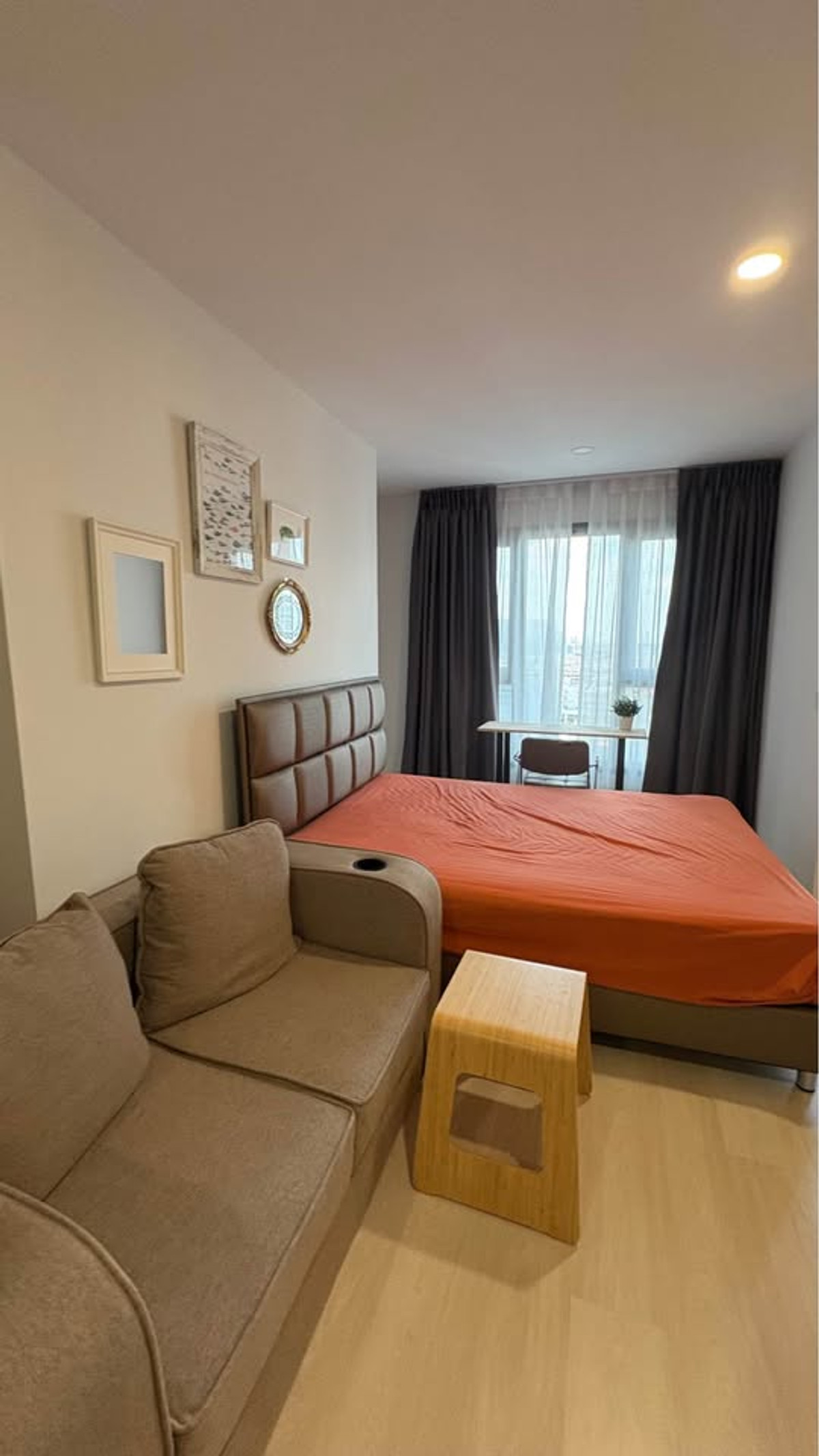 For RentCondoAri,Anusaowaree : ⭐️ Aspire Vibha - Victory ⭐️Room size 26.8 sq m, beautiful room, nice to live in. Complete electrical appliances