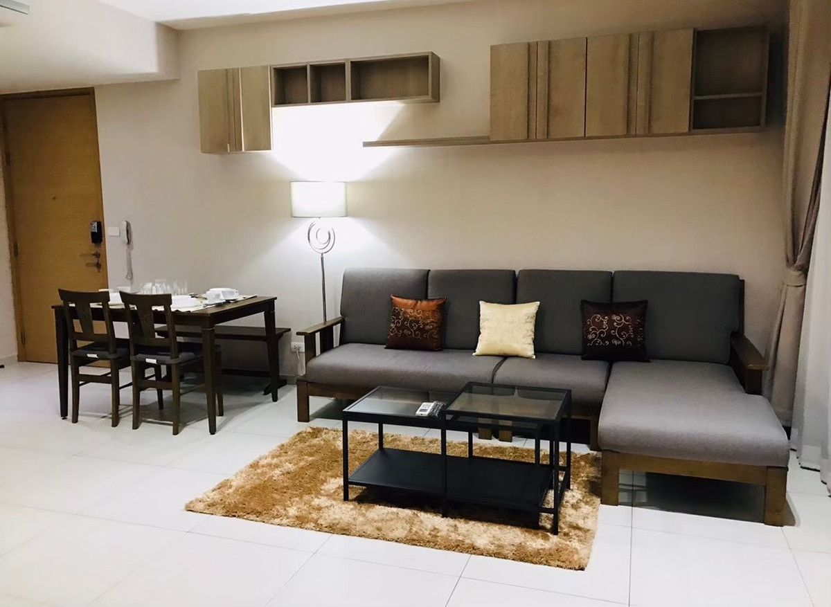 For RentCondoSukhumvit, Asoke, Thonglor : Condo for rent, Loft Ekkamai, 2 bedrooms - next to BTS, convenient for every trip.“