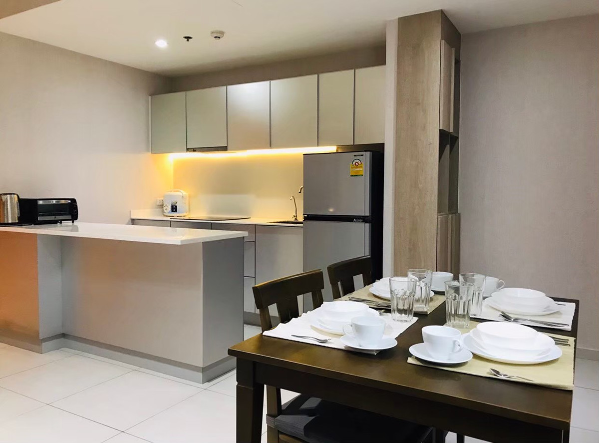 For RentCondoSukhumvit, Asoke, Thonglor : Condo for rent, Loft Ekkamai, 2 bedrooms - next to BTS, convenient for every trip.“