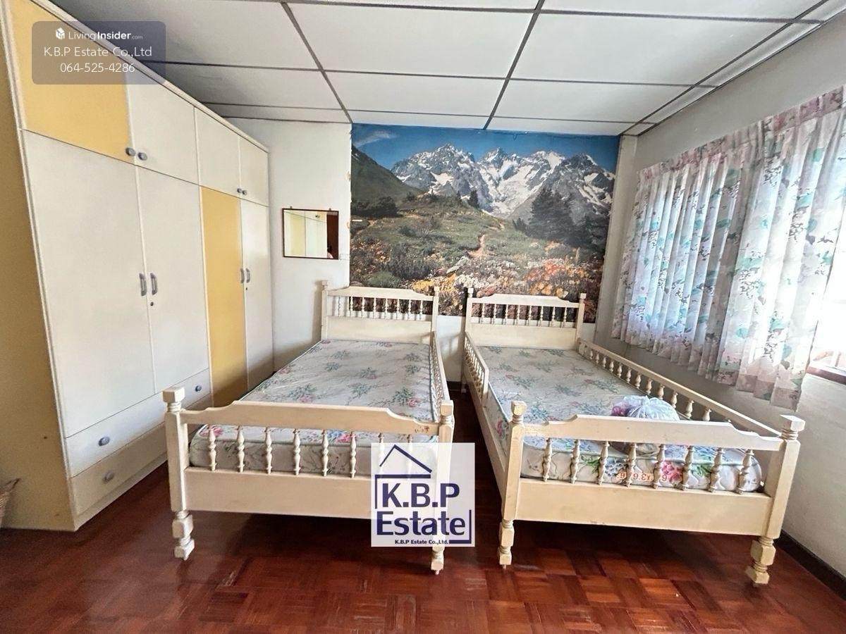 For RentTownhomeSathorn, Narathiwat : townhouse for rent(Coner House) 4Beds 4Baths 