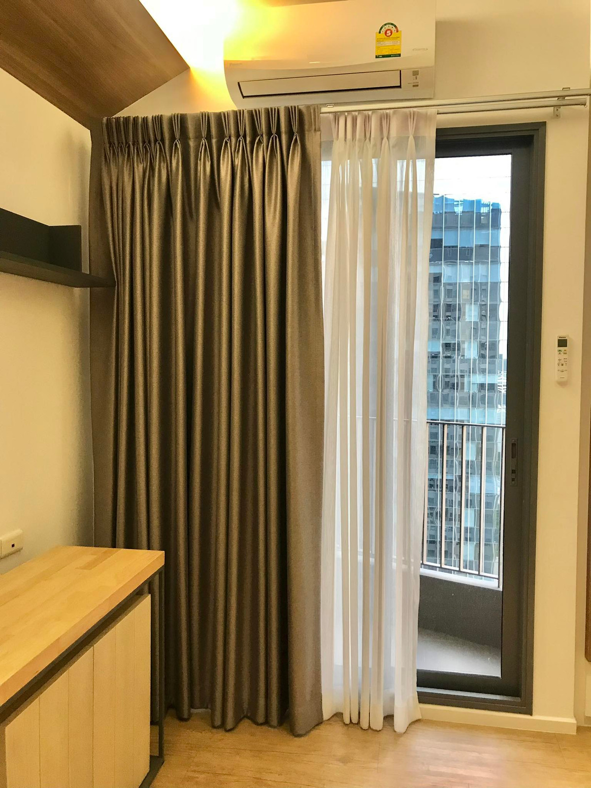 ให้เช่าคอนโดสยาม จุฬา สามย่าน : Triple Y Residence【𝐑𝐄𝐍𝐓】🔥ห้องสไตล์คนเมือง จังหวะชีวิตกระชับ ใช้งานคล่องตัวทุกวัน🔥 ติดต่อไลน์ไอดี: @hacondo