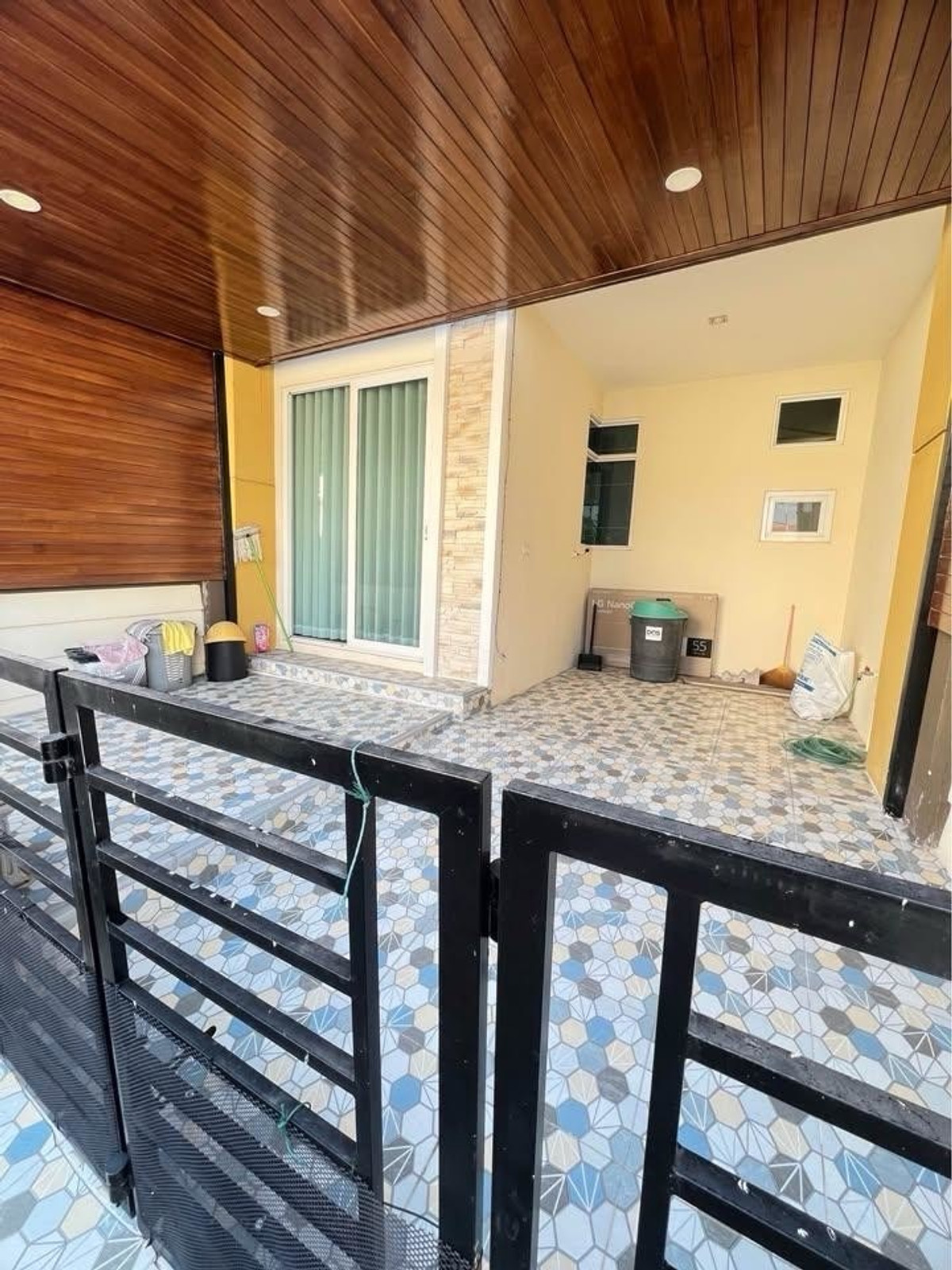 For RentTownhomeLadkrabang, Suwannaphum Airport : Townhome for Rent Golden Town Chalermprakiat - Suanluang 🎪🗽⭐️